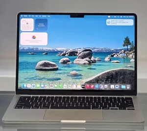 New Laptop Apple MacBook Air 2025 M4 13-inch 16GB Apple M4 SSD 256GB