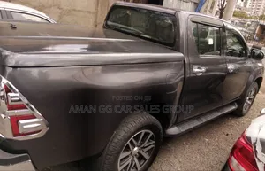 Toyota Hilux 2020 Black