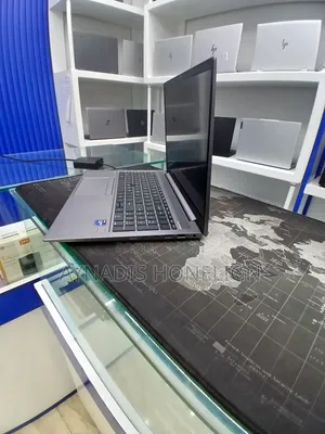 New Laptop HP ZBook Fury 15 G8 16GB Intel Core i7 SSD 512GB