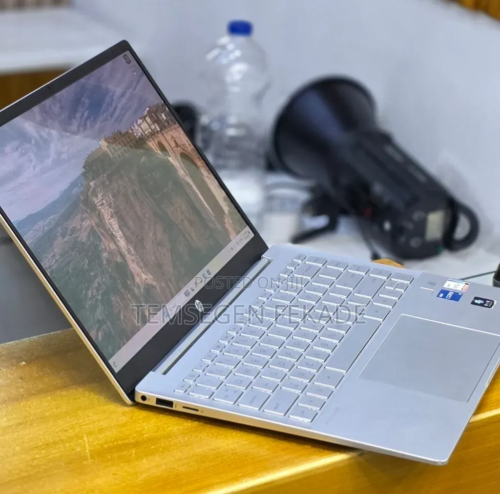 New Laptop HP Pavilion 14 16GB Intel Core i5 SSD 512GB