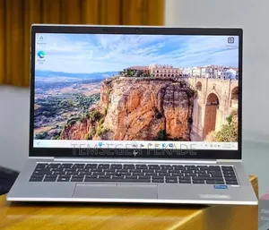 New Laptop HP EliteBook 840 G8 16GB Intel Core i5 SSD 512GB
