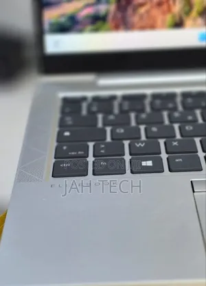 New Laptop HP EliteBook 840 G8 16GB Intel Core i5 SSD 512GB