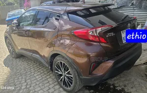 Toyota C-HR 2017 Gold