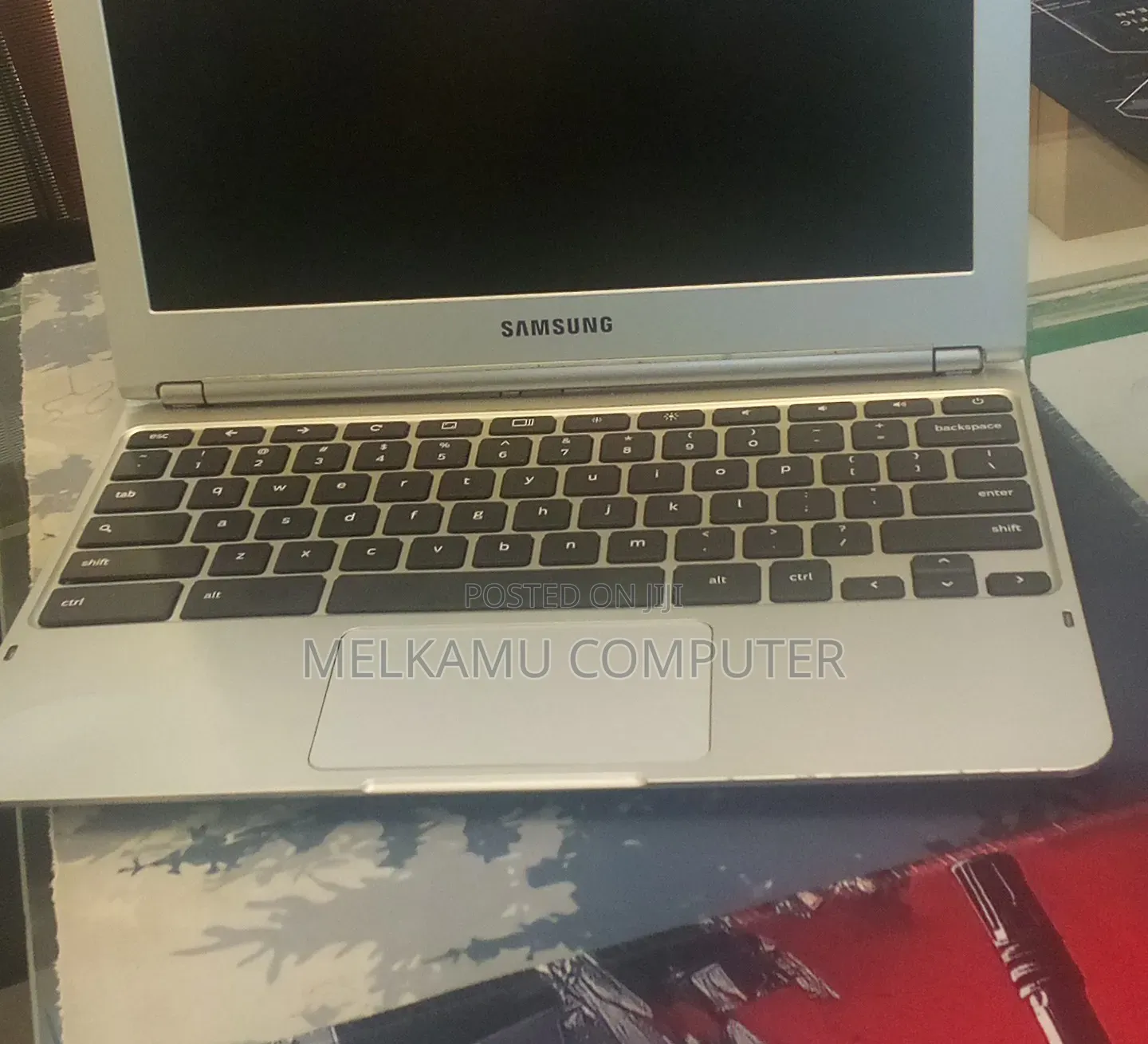 New Laptop Samsung Galaxy Book 2 4GB Intel Core i5 SSD 40GB