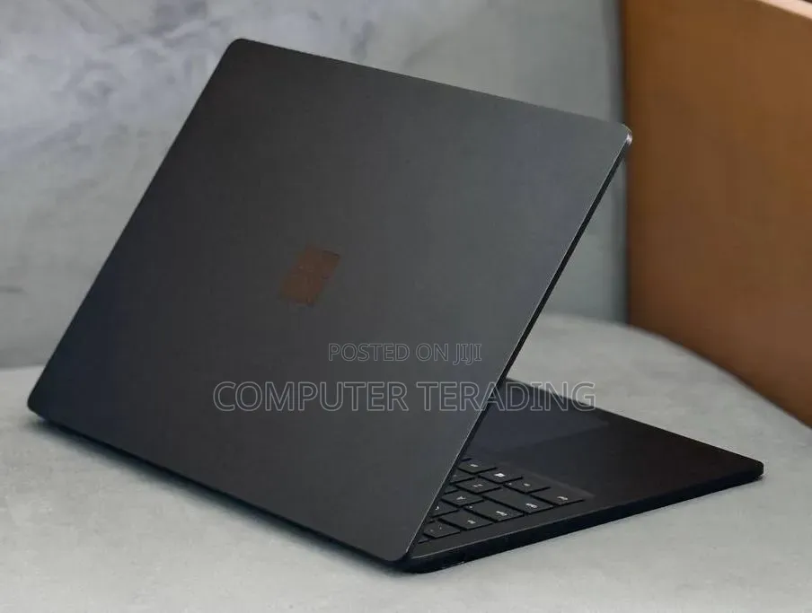 New Laptop Microsoft Surface Laptop 4 16GB Intel Core i7 SSD 256GB