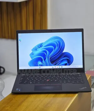 New Laptop Lenovo ThinkPad T14 16GB Intel Core i7 SSD 512GB