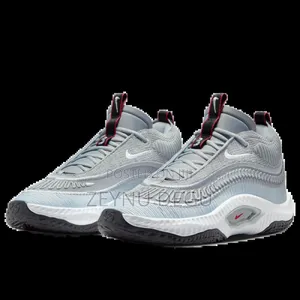Nike Orginal Brand Cosmic Unity 3 Silver