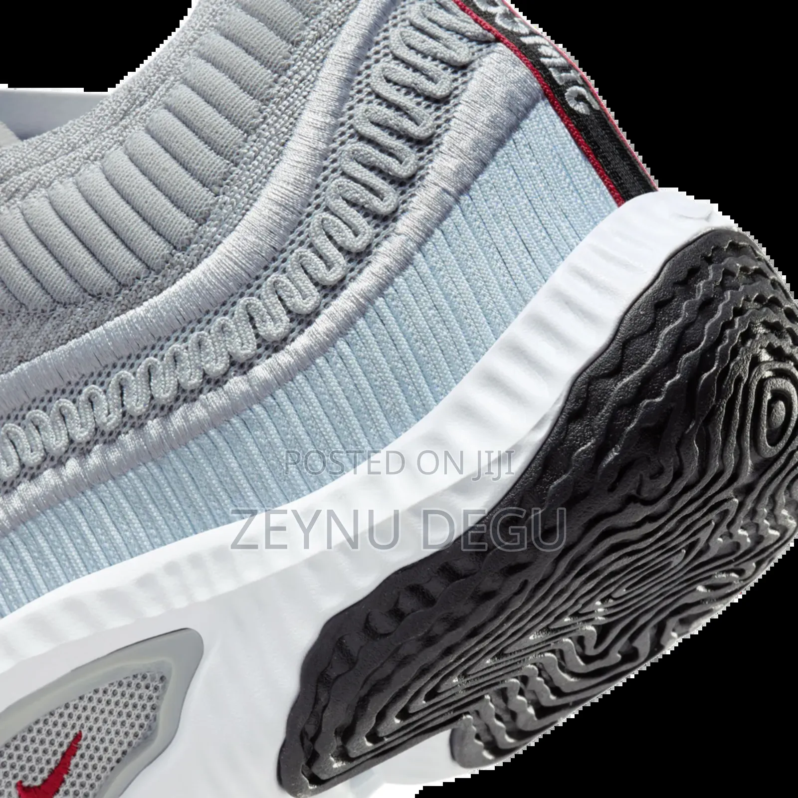 Nike Orginal Brand Cosmic Unity 3 Silver