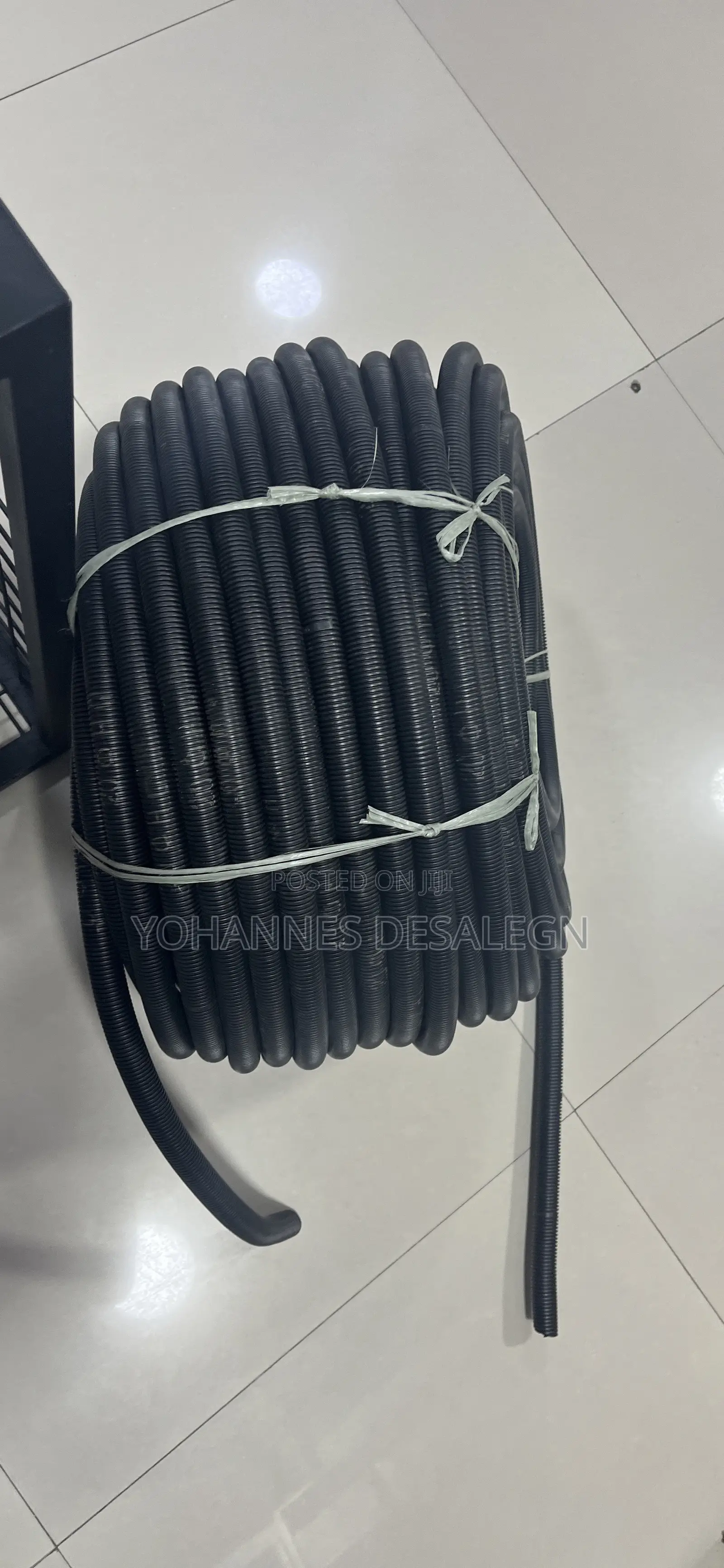 Guroro Conduit