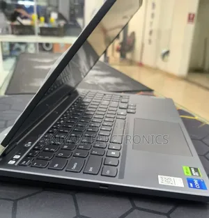 New Laptop Lenovo Legion 5 24GB Intel Core i7 SSD 512GB