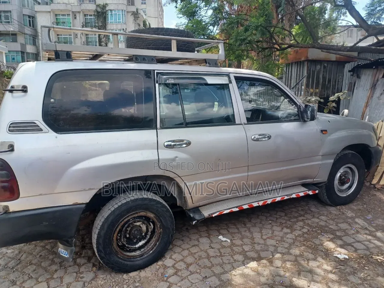Toyota Land Cruiser 2004 Silver
