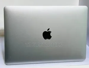 New Laptop Apple MacBook Pro 2017 8GB Intel Core i5 SSD 512GB