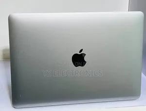 New Laptop Apple MacBook Pro 2017 8GB Intel Core i5 SSD 512GB