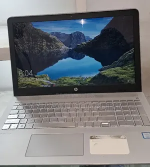 New Laptop HP Pavilion 15 12GB Intel Core i5 SSD 256GB