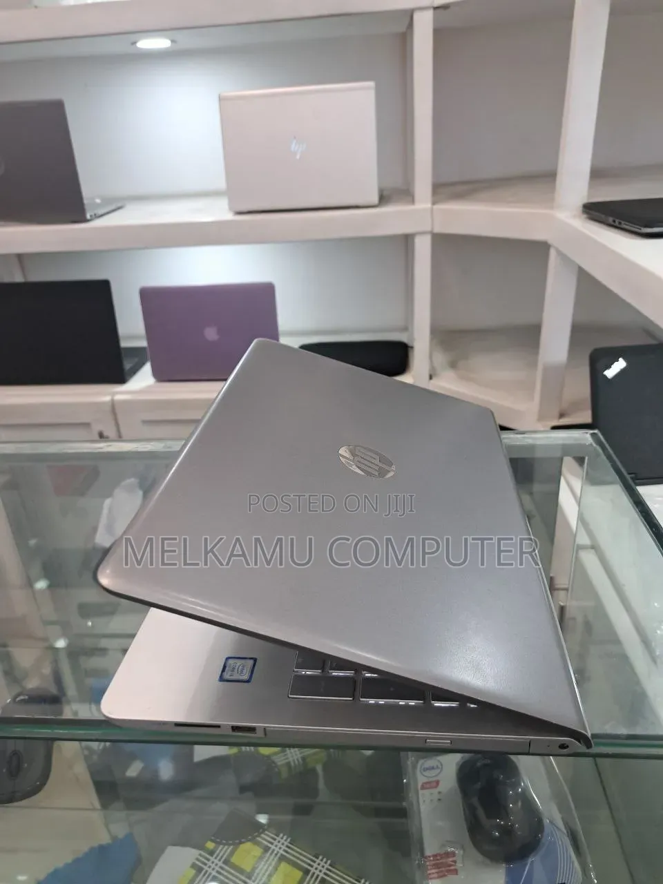 New Laptop HP Pavilion 15 12GB Intel Core i5 SSD 256GB