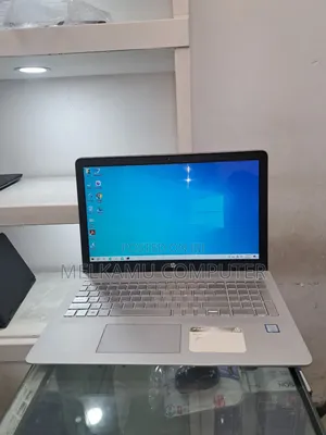 New Laptop HP Pavilion 15 12GB Intel Core i5 SSD 256GB