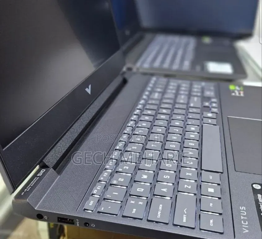 New Laptop HP Victus 16 16GB AMD Ryzen 7 SSD 16 GB