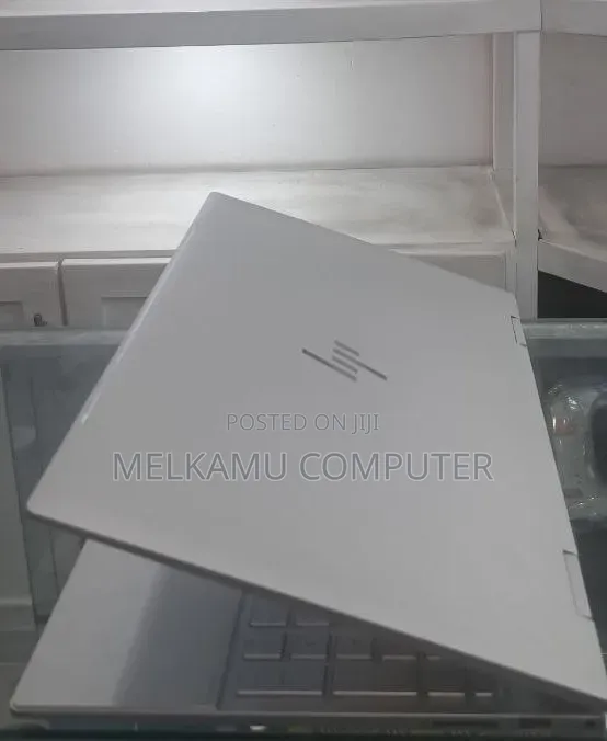 New Laptop HP Envy x360 2GB Intel Core i5 SSD 512GB