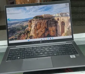 New Laptop HP ZBook Firefly 14 G7 16GB Intel Core i7 SSD 512GB