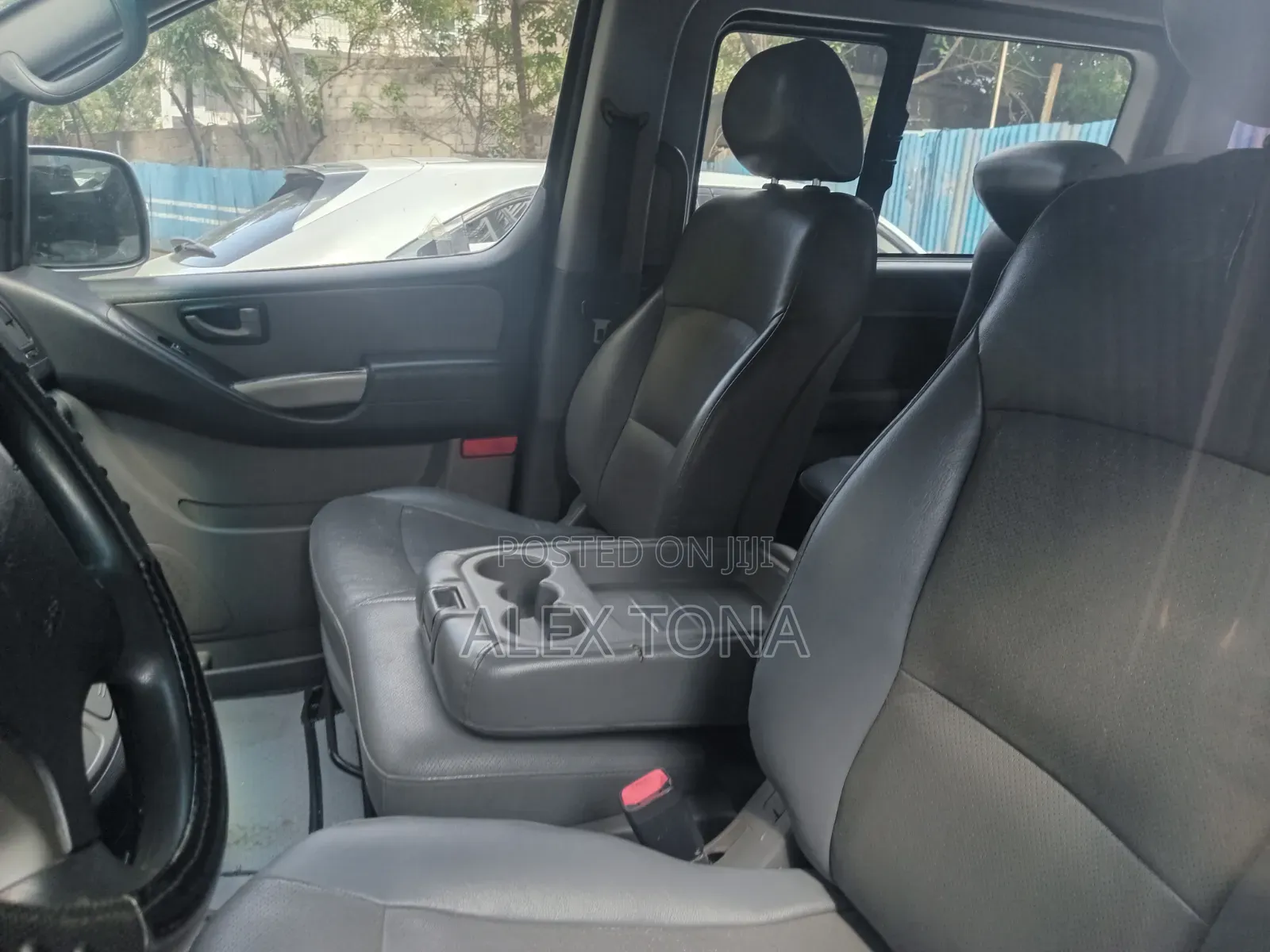 Hyundai Starex 2012 Grey