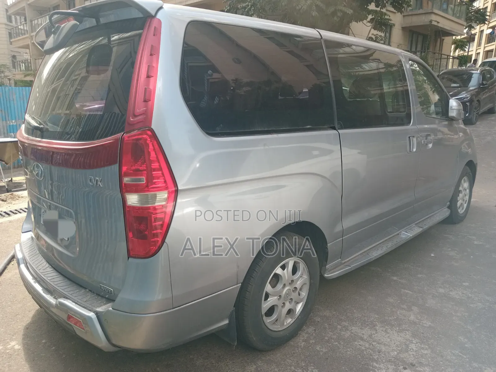 Hyundai Starex 2012 Grey