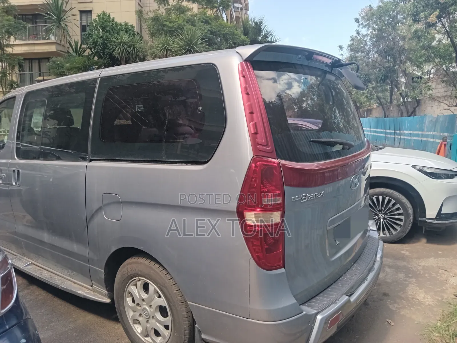Hyundai Starex 2012 Grey