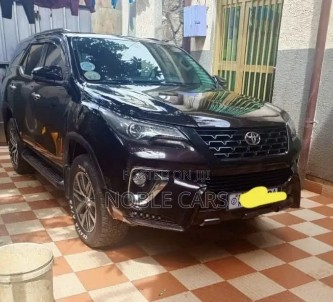 Toyota Fortuner 2018 Brown
