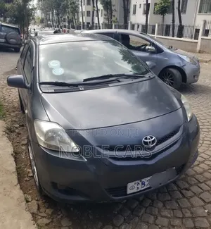 Toyota Yaris 2008 Gray