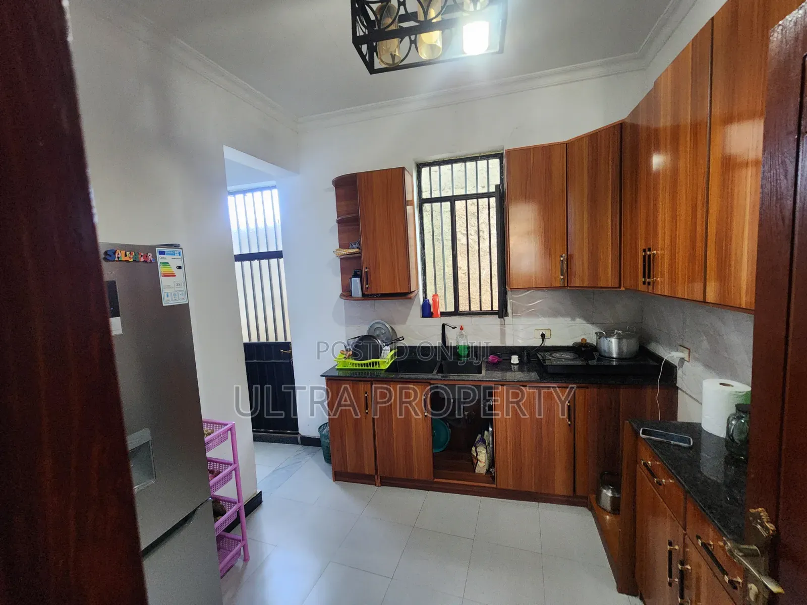 3bdrm House in Bole for rent