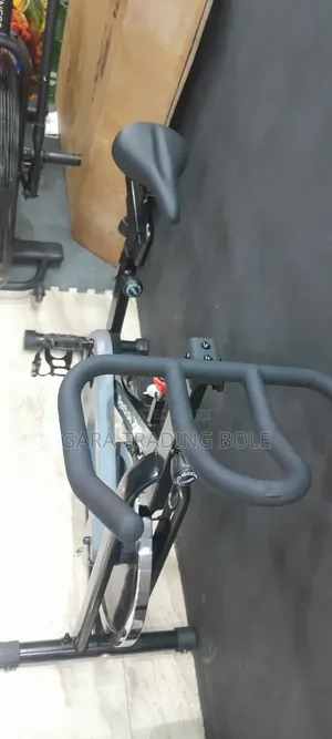 Exercises Bike ቦታ ማትይዝ ያለማብራት ሚሰራ