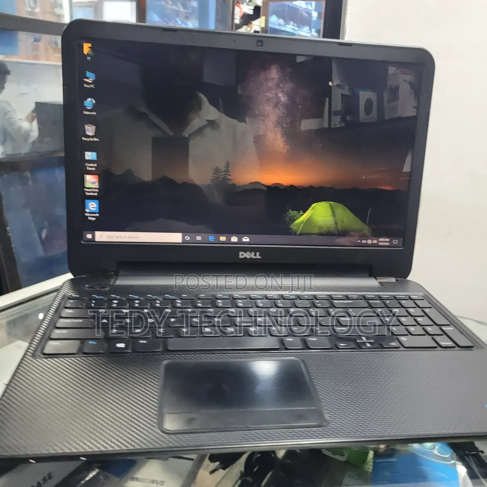 New Laptop Dell Inspiron 15 4GB Intel Core i5 HDD 500GB