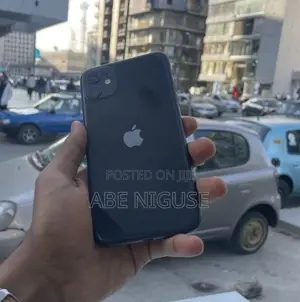 Apple iPhone 11 128 GB Gray