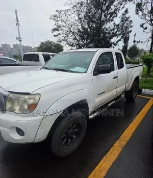 Toyota Tacoma 2007 White
