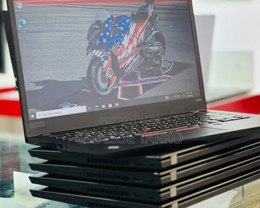New Laptop Lenovo ThinkPad t495s 16GB AMD Ryzen 7 SSD 512GB