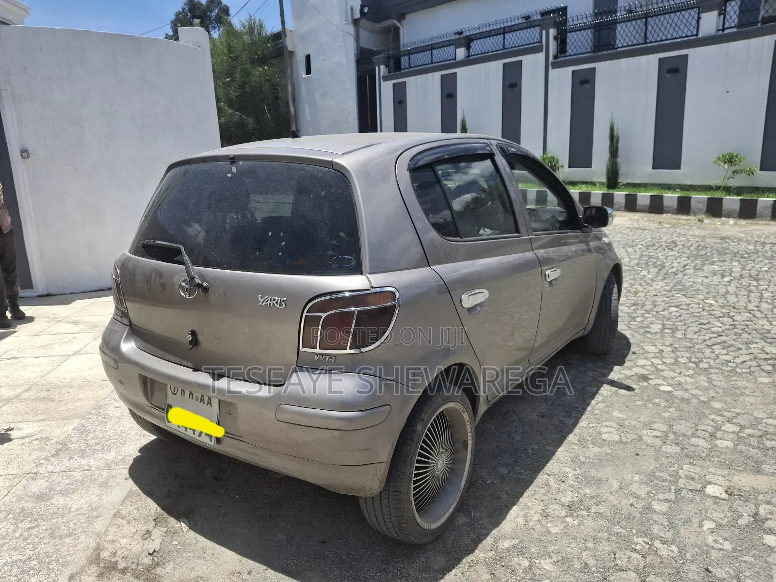 Toyota Yaris 2004 Gray
