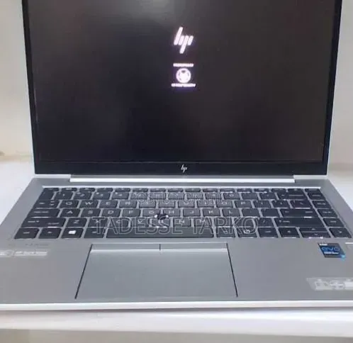 New Laptop HP EliteBook 845 G8 16GB AMD Ryzen 5 SSD 512GB