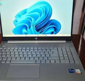 New Laptop HP 8GB Intel Core i5 SSD 256GB