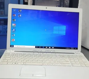 New Laptop Toshiba Satellite C55 8GB Intel Core i3 HDD 256GB