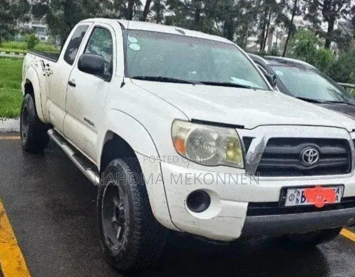 Toyota Tacoma 2007 White