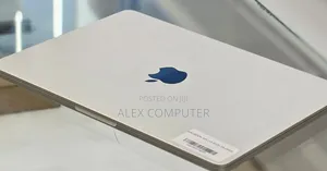 New Laptop Apple MacBook Air 2025 M4 13-inch 16GB Apple M4 SSD 256GB