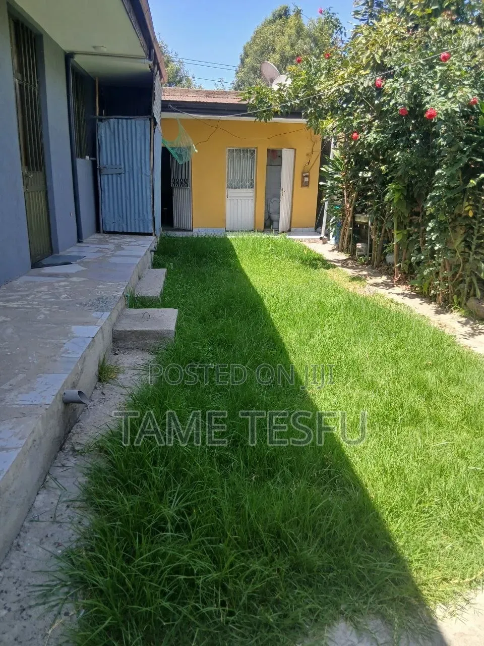 3bdrm House in ጃክሮስ, Bole for sale