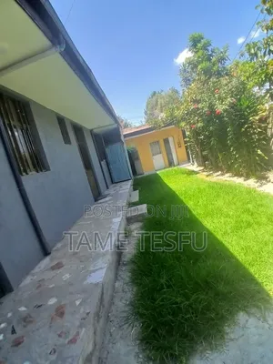 3bdrm House in ጃክሮስ, Bole for sale