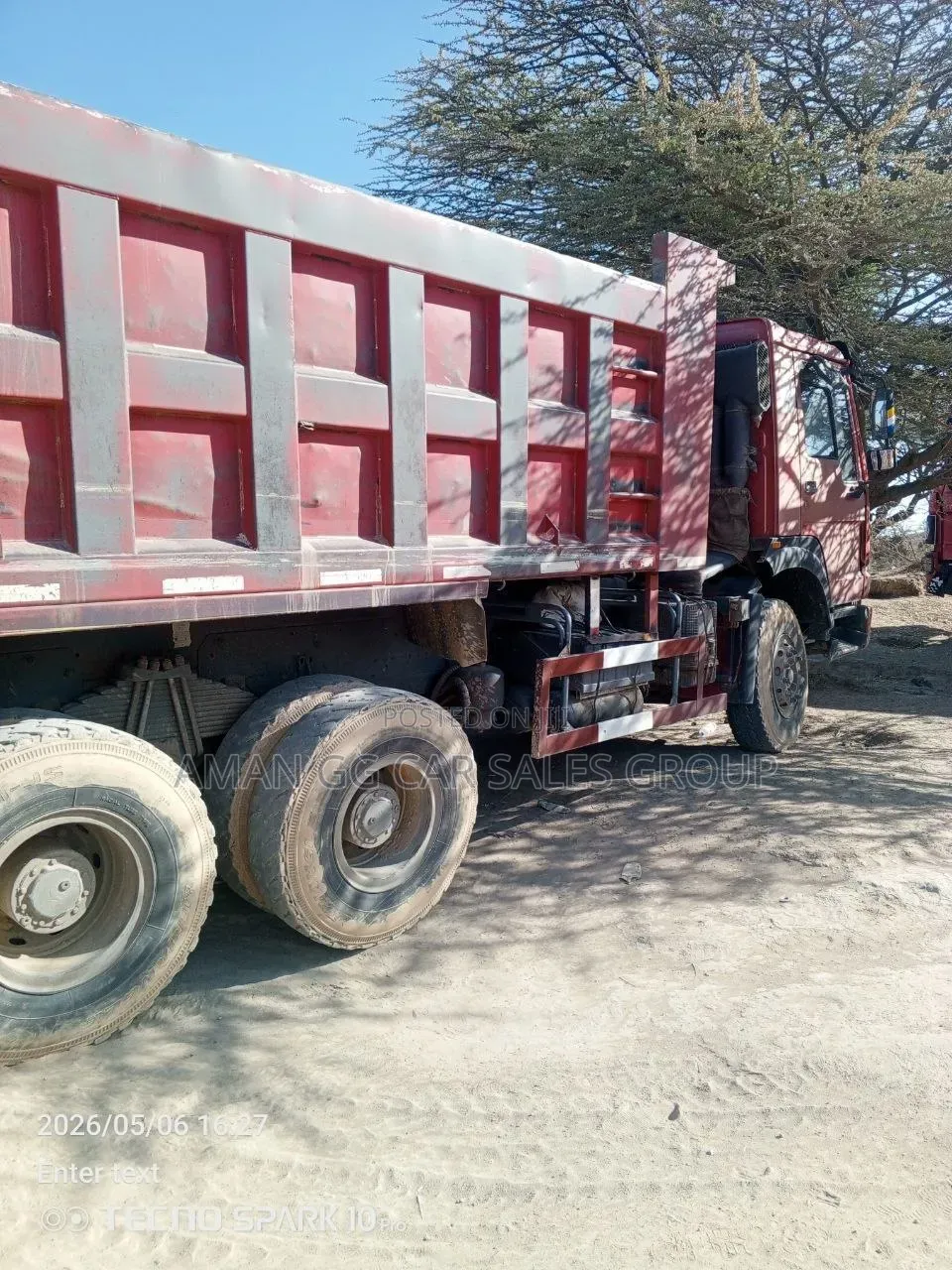 Sinotruck. Dump Truck