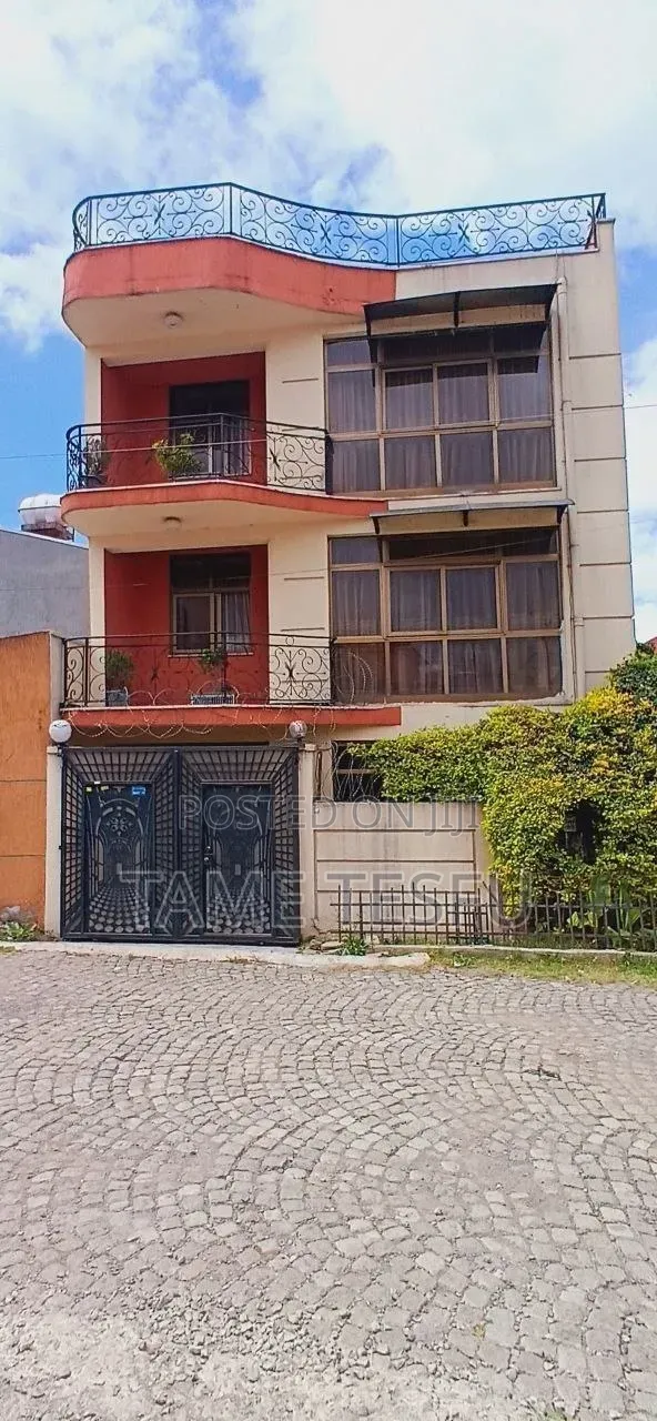 Furnished 6bdrm House in ሀያት, Bole for sale