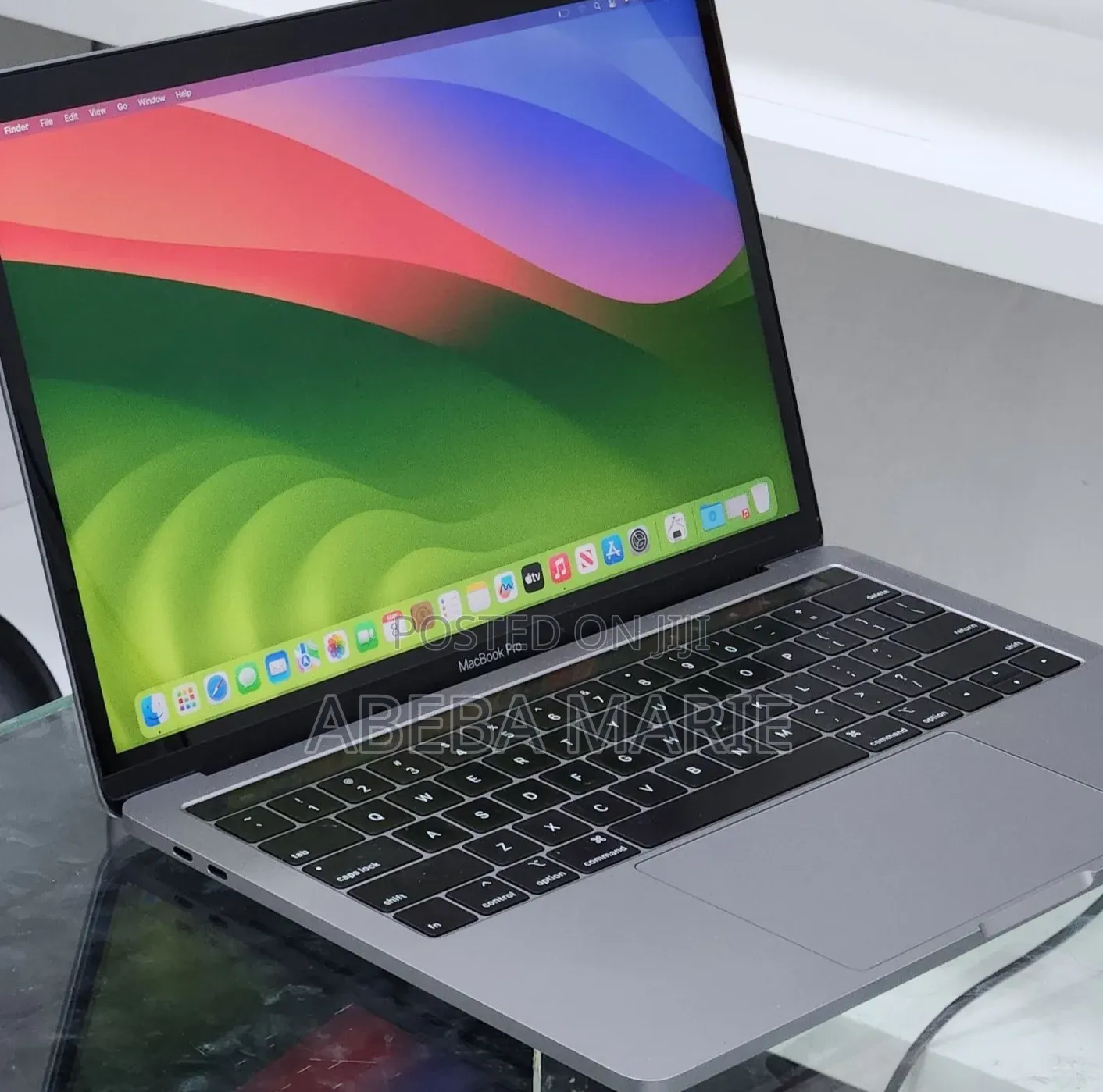 New Laptop Apple MacBook Pro 2019 16GB Intel Core i7 SSD 256GB