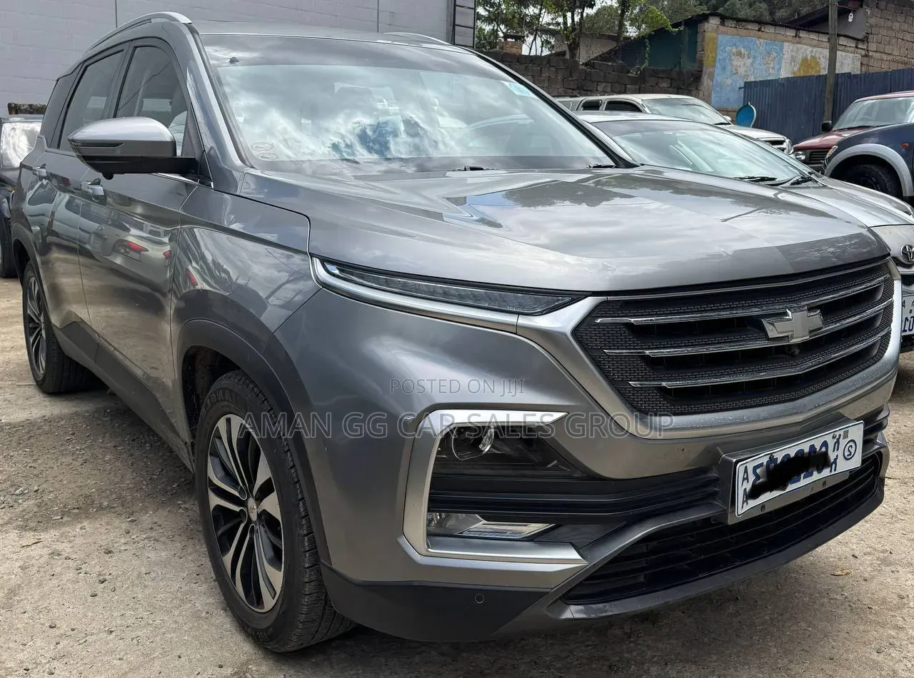 Chevrolet Captiva 2021 Silver