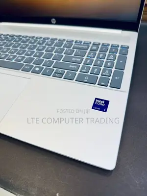 New Laptop HP OmniBook 5 16" 16GB Intel Core Ultra 7 SSD 512GB