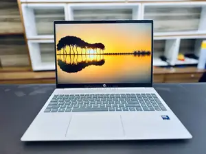 New Laptop HP OmniBook 5 16" 16GB Intel Core Ultra 7 SSD 512GB
