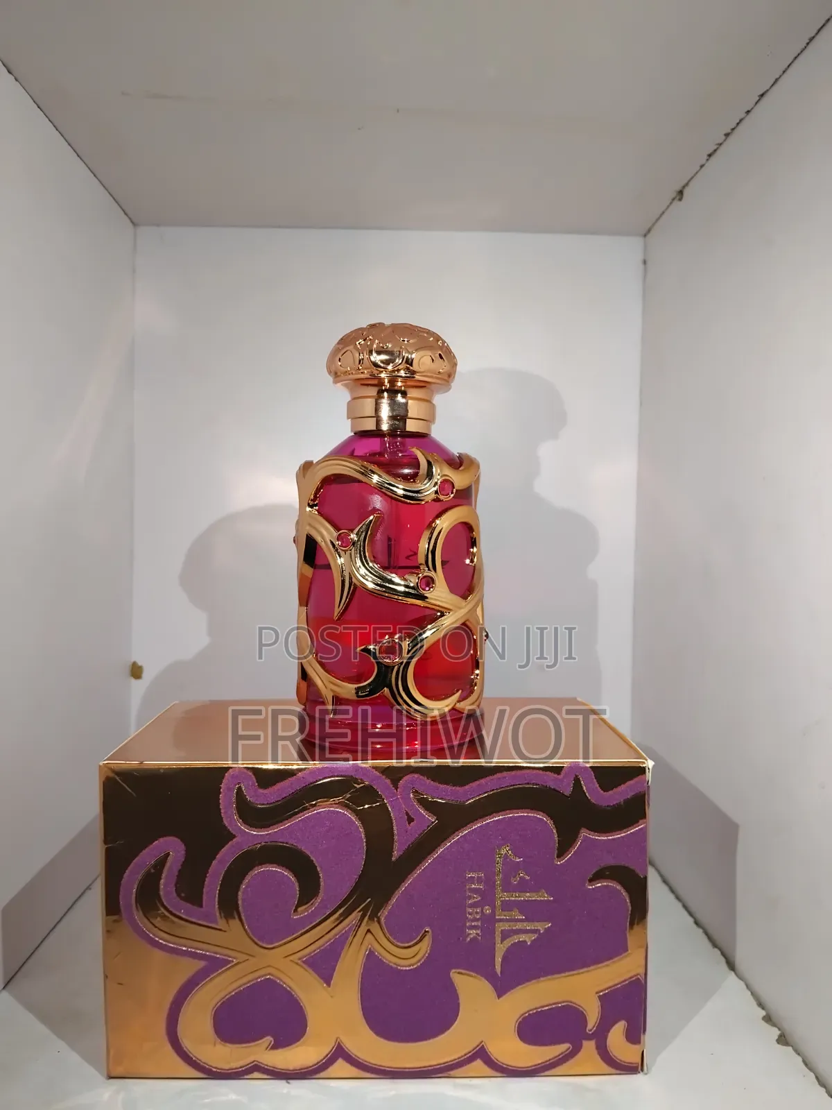 Urgent Perfume Sell