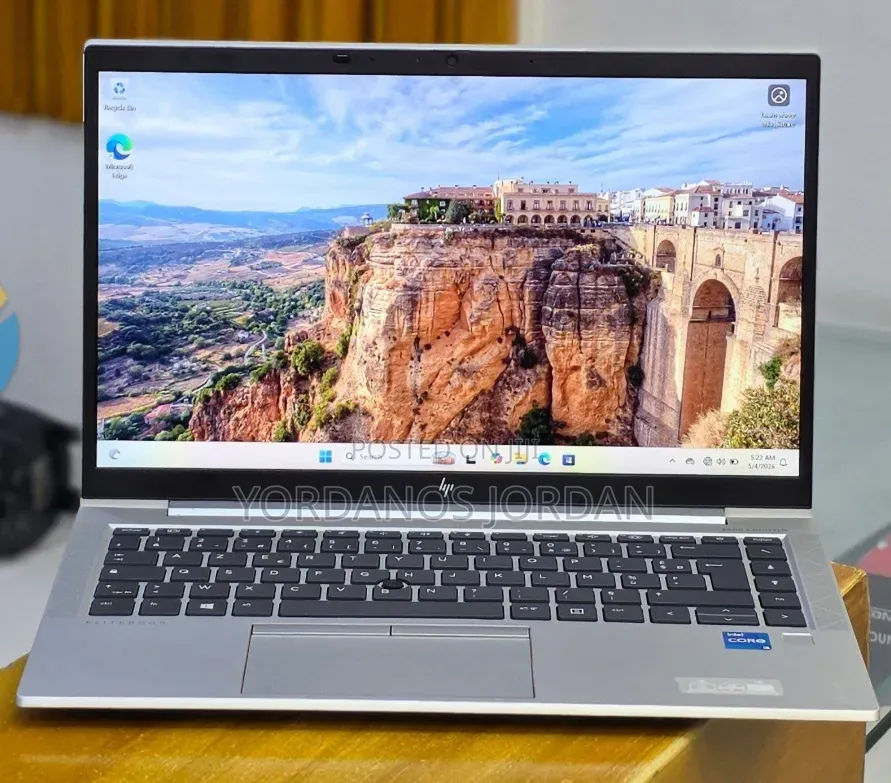 New Laptop HP EliteBook 840 G8 16GB Intel Core i5 SSD 512GB